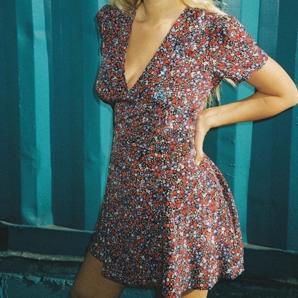 Realisation Par Red Vneck Dress